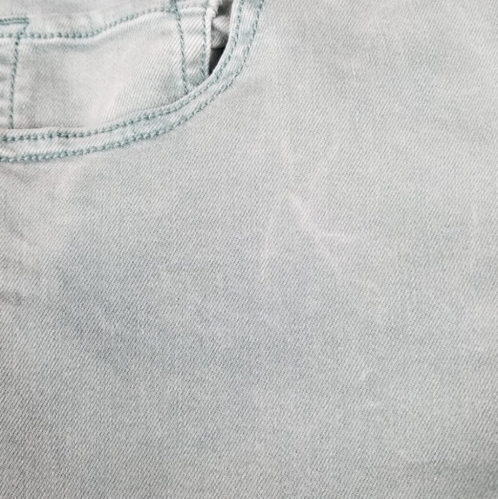 American Eagle| light blue midi shorts size 4 - Picture 4 of 6